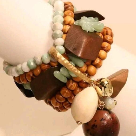 Bohemian Multi Layered Bracelet Set - Picture 2 of 3